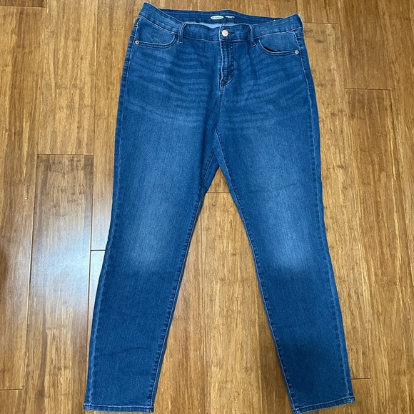 Bundle of Old navy jeans size 14 - Picture 1 of 6